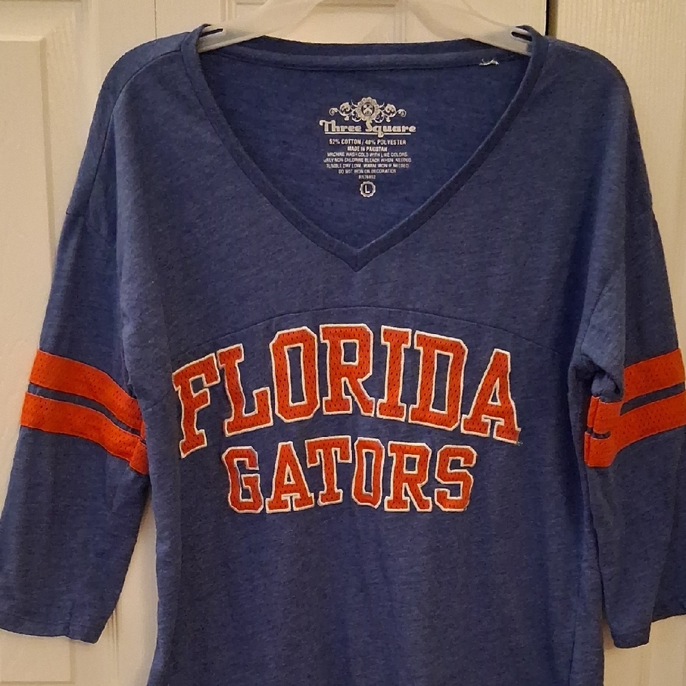 Three Hearts Blue Florida Gators V-Neck Women’s Top
